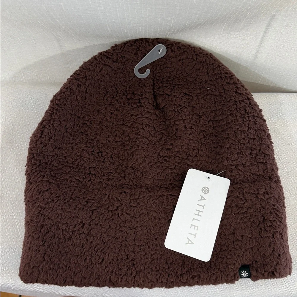 901 NEW! Athleta Cozy Tugga Brown Fleece Beanie